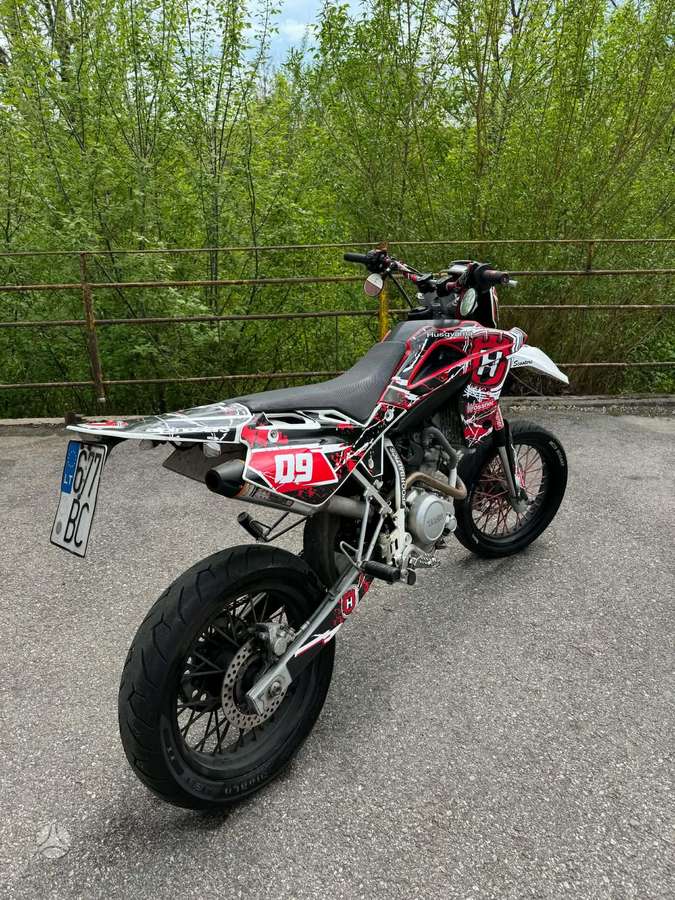 Husqvarna SMR 125cc, supermoto