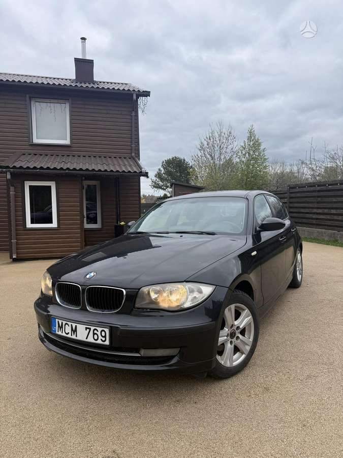 BMW 118, 2.0 l., hatchback