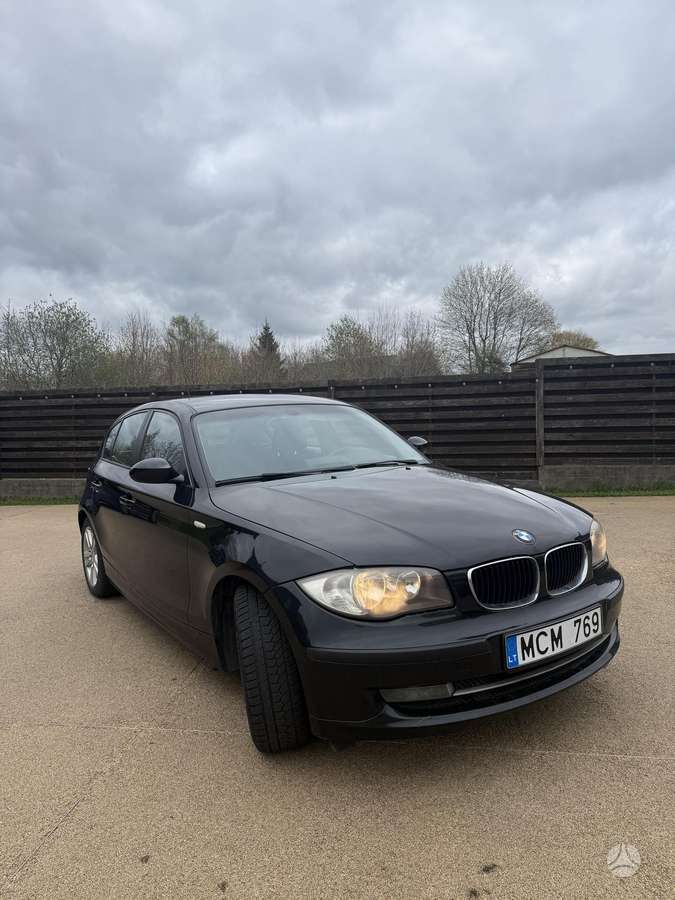 BMW 118, 2.0 l., hatchback