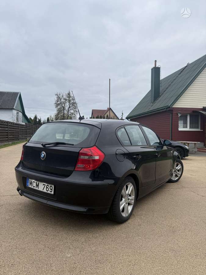 BMW 118, 2.0 l., hatchback