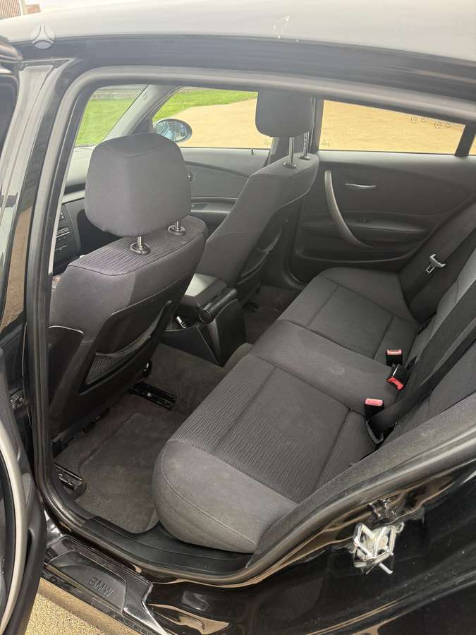 BMW 118, 2.0 l., hatchback