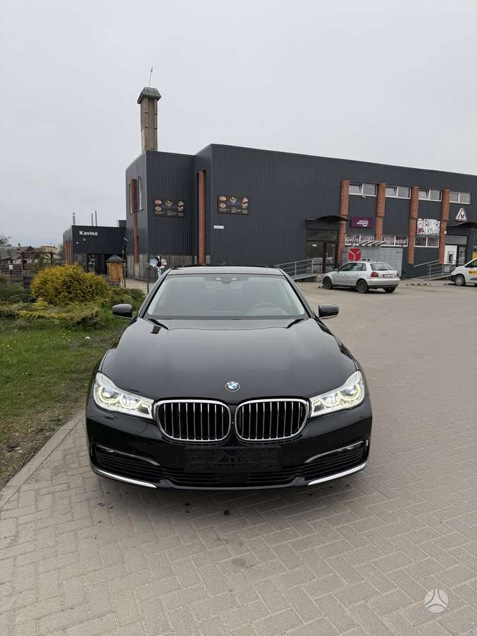 BMW 740, 3.0 l., Седан