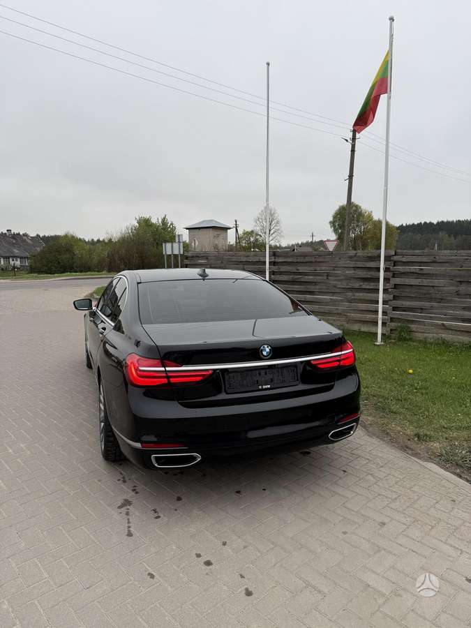 BMW 740, 3.0 l., Седан