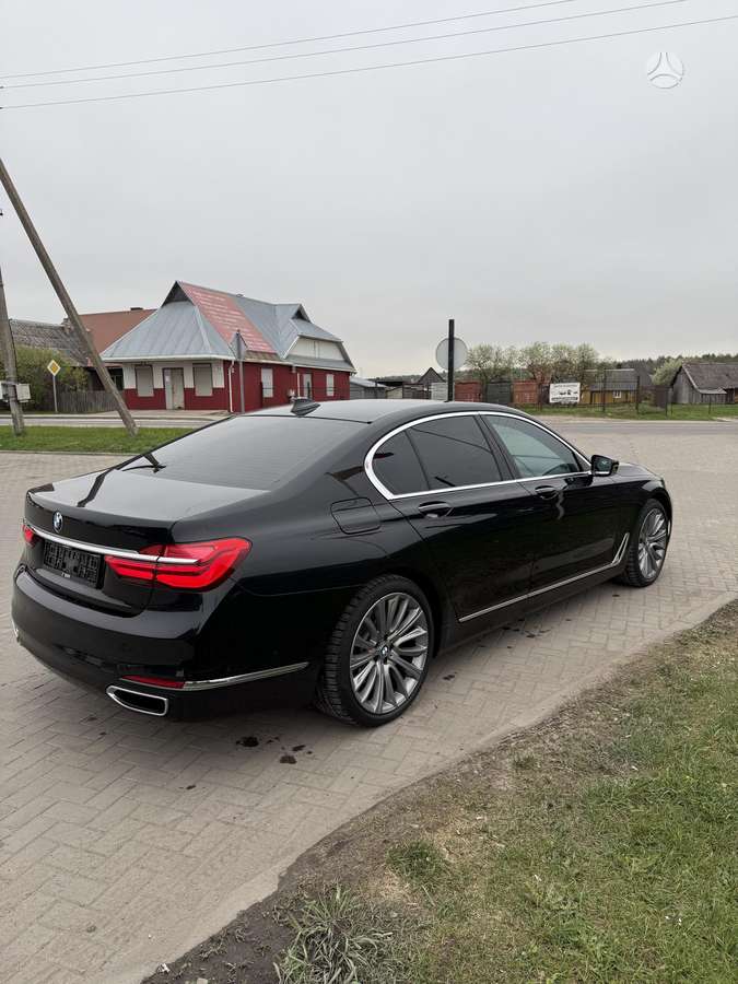 BMW 740, 3.0 l., Седан