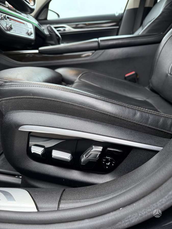 BMW 740, 3.0 l., Седан