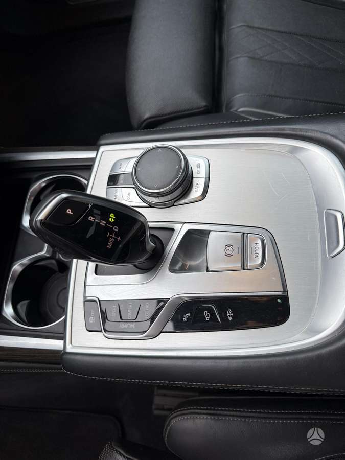 BMW 740, 3.0 l., Седан