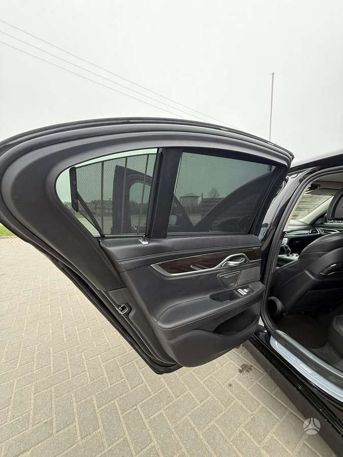 BMW 740, 3.0 l., Седан