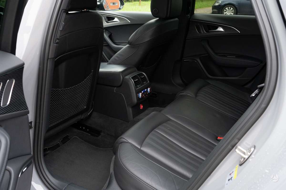 Audi A6, 3.0 l., universalas