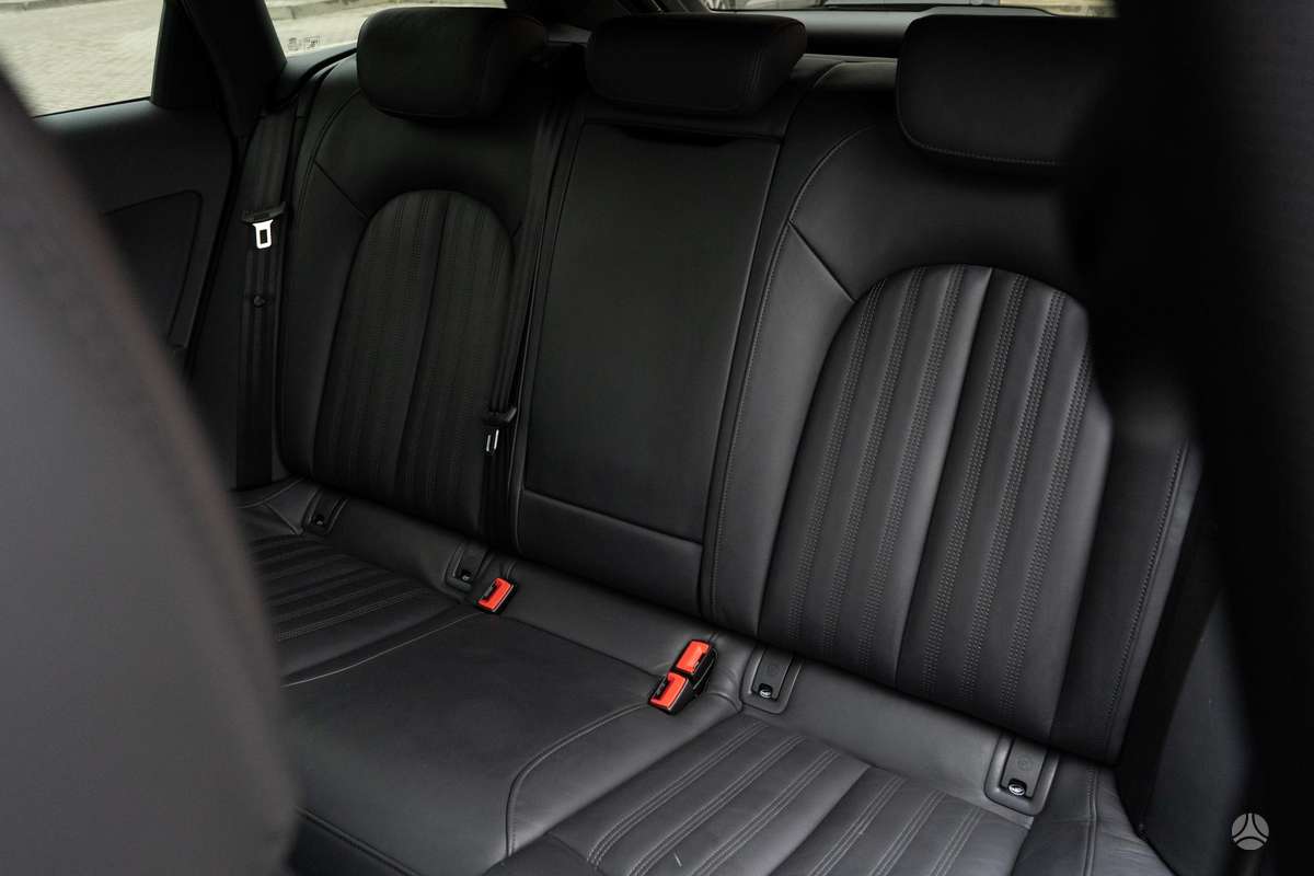 Audi A6, 3.0 l., universalas