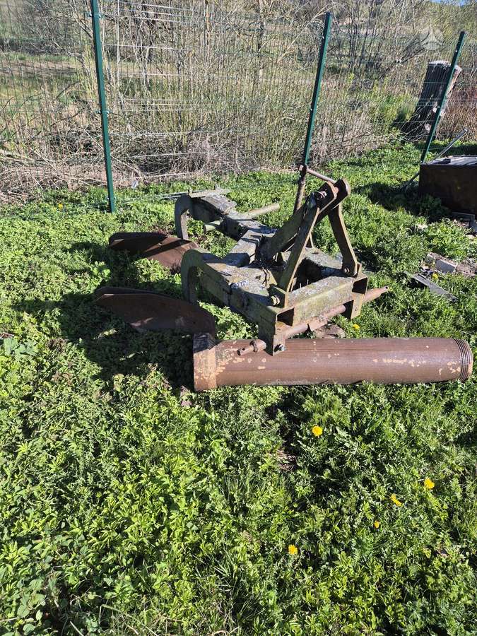 MTZ Traktorius, žemės dirbimo / ruošimo technika