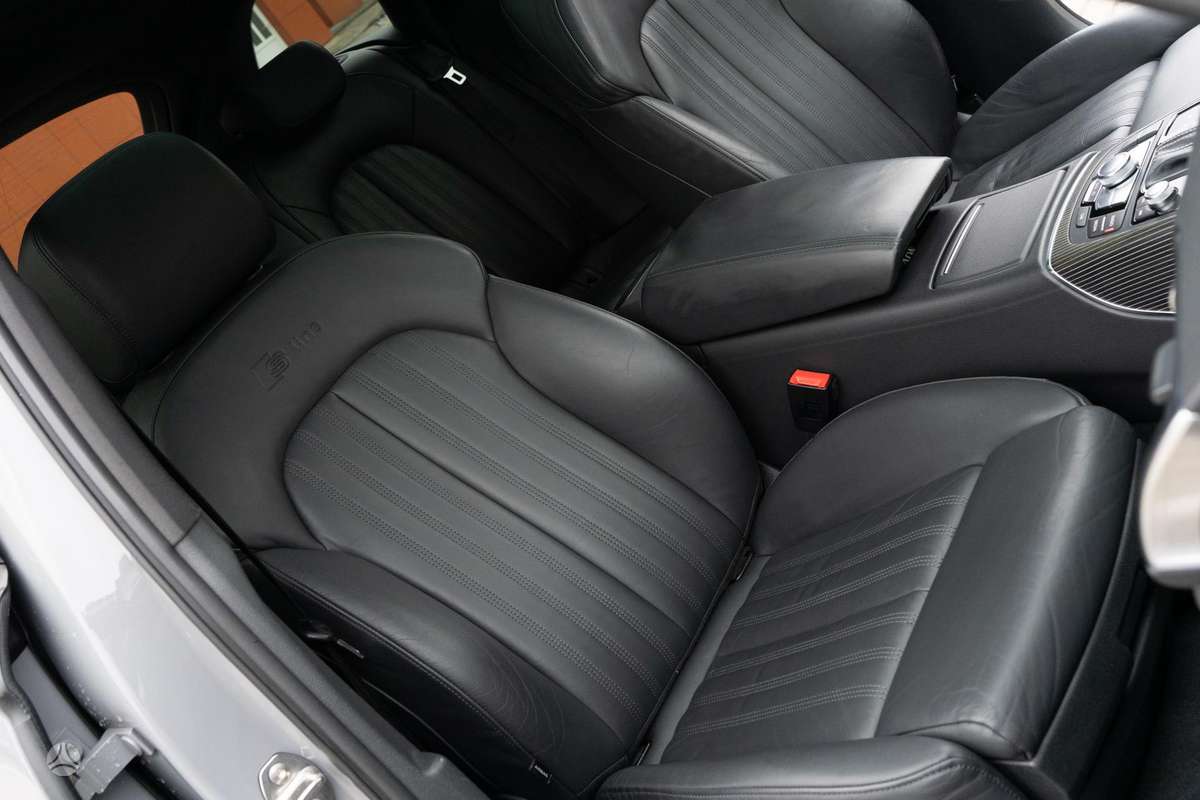 Audi A6, 3.0 l., universalas