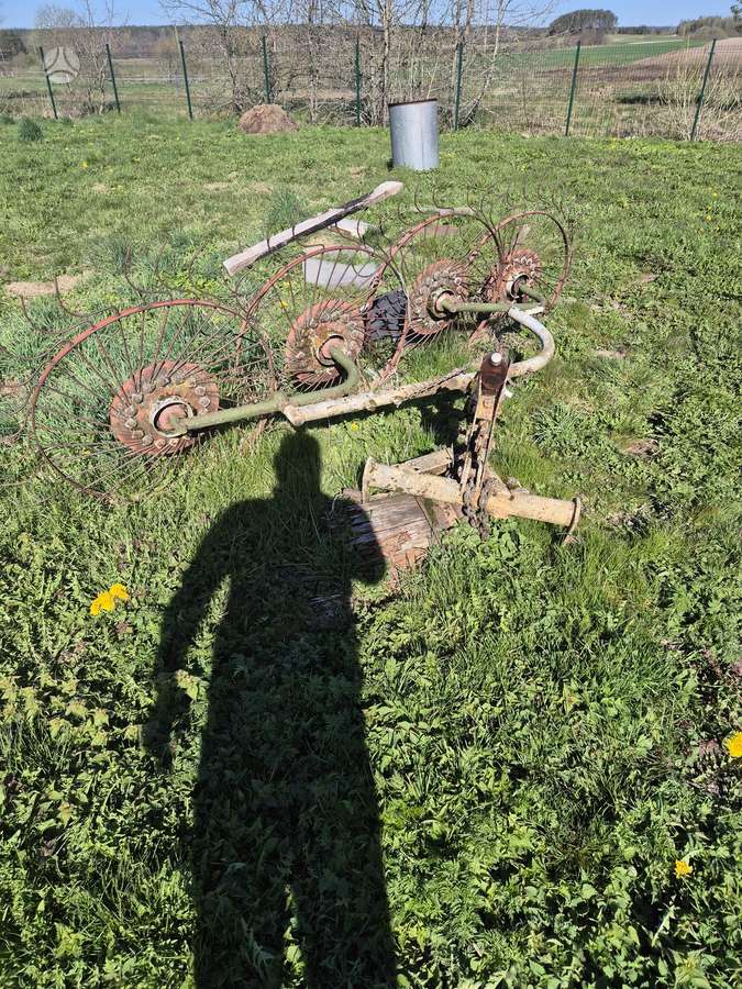 MTZ Traktorius, žemės dirbimo / ruošimo technika