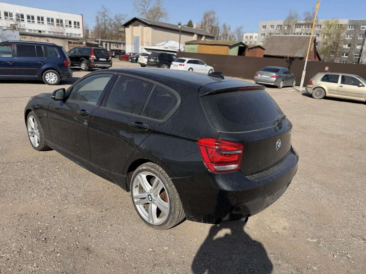BMW 120