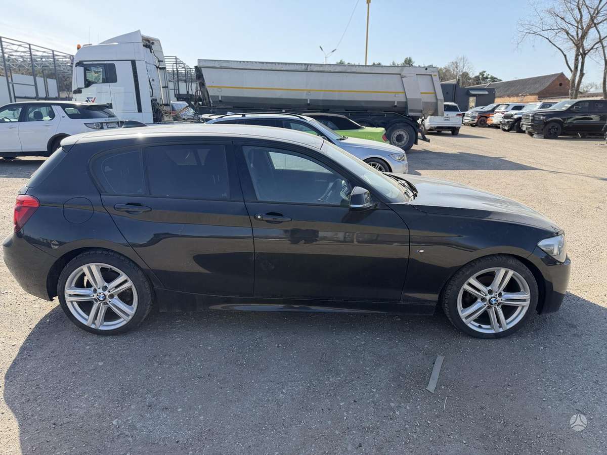 BMW 120