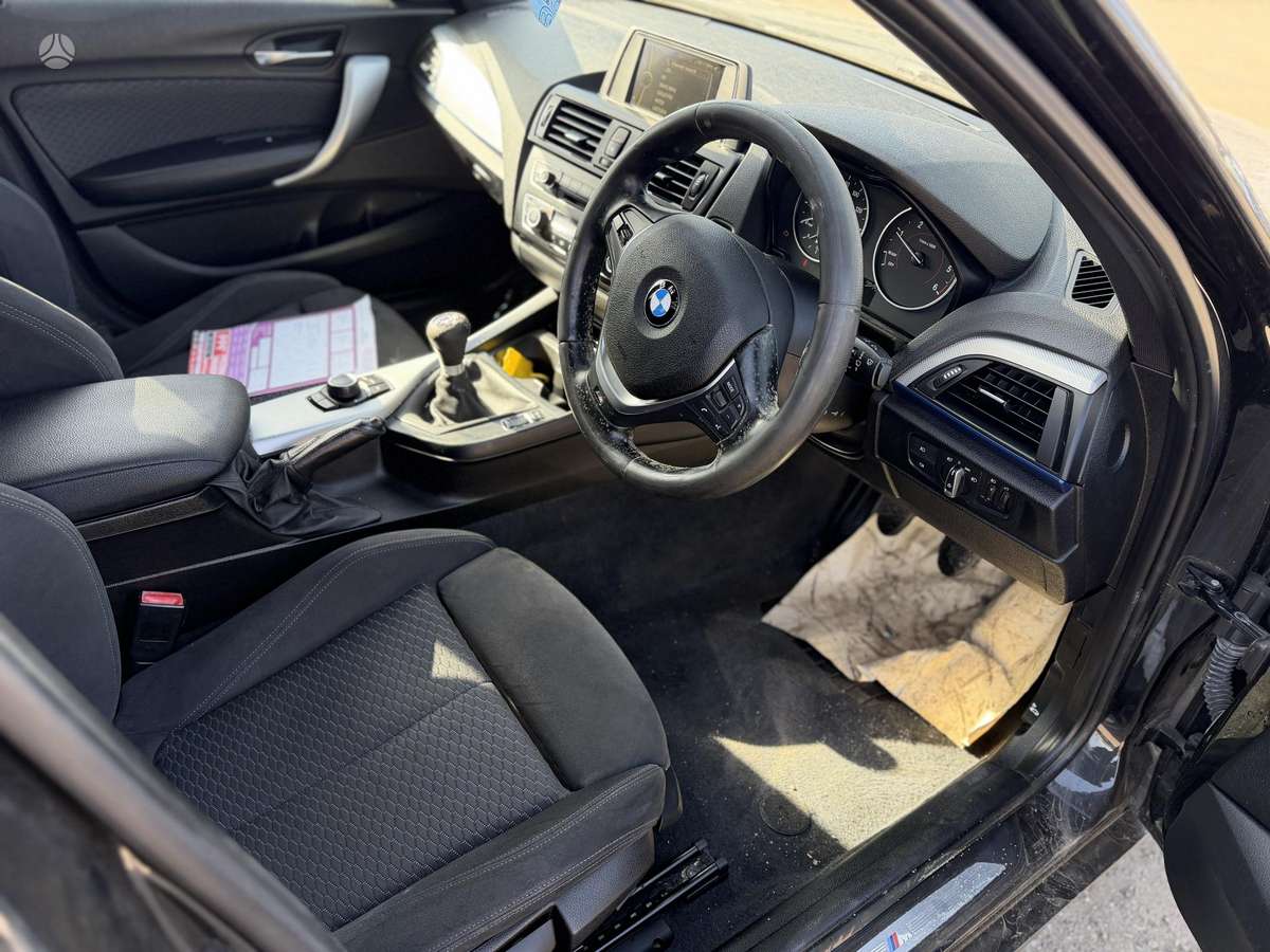 BMW 120