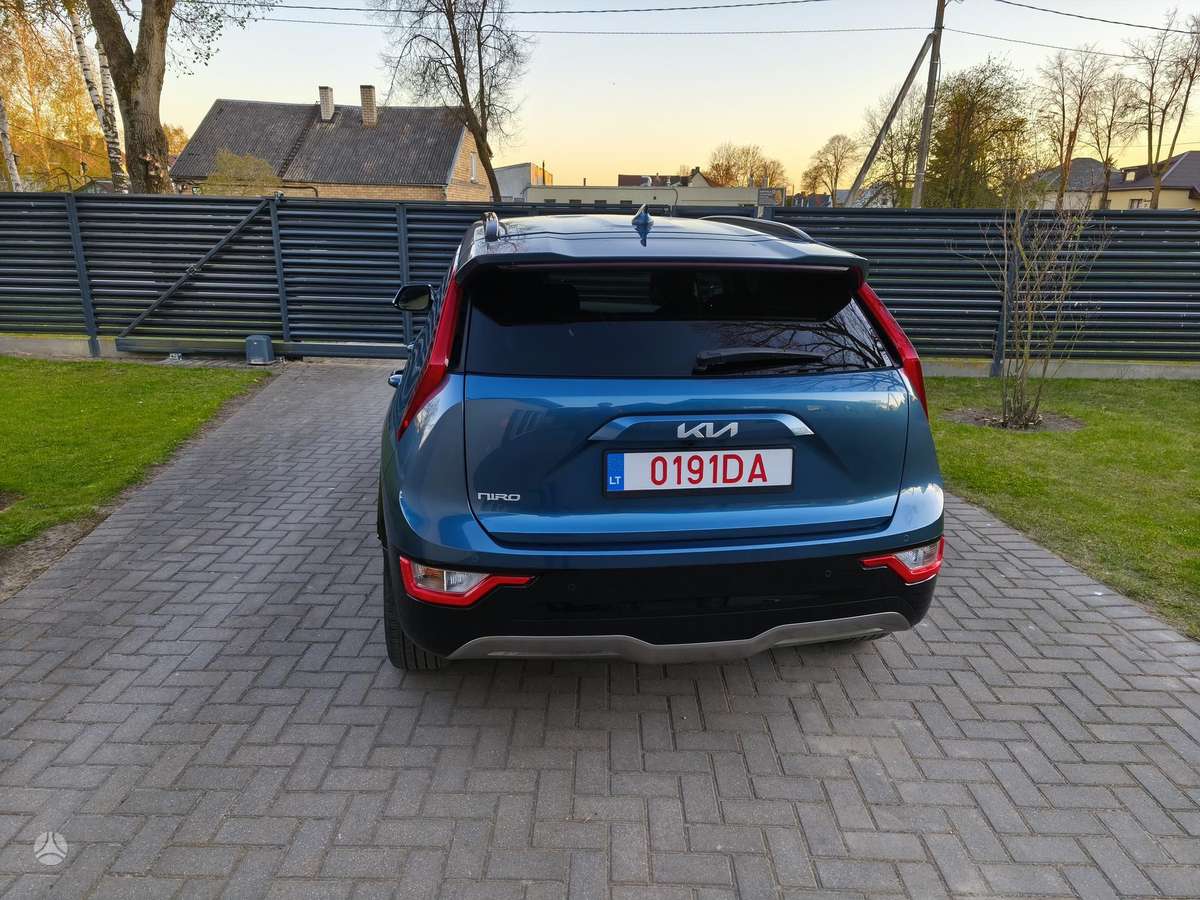 Kia Niro, 64 kWh, hatchback