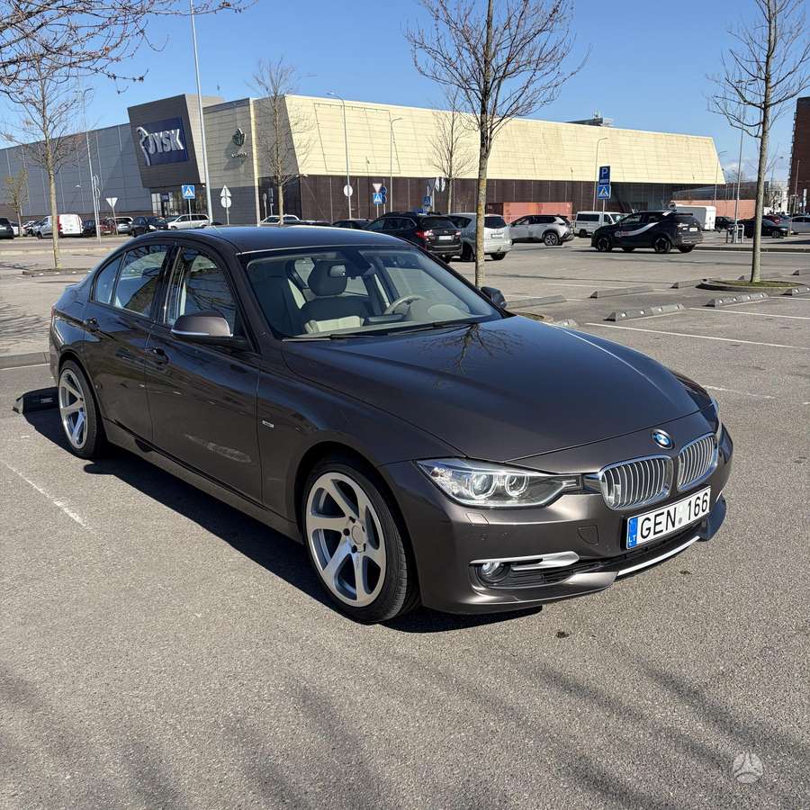 BMW 320, 2.0 l., saloon / sedan