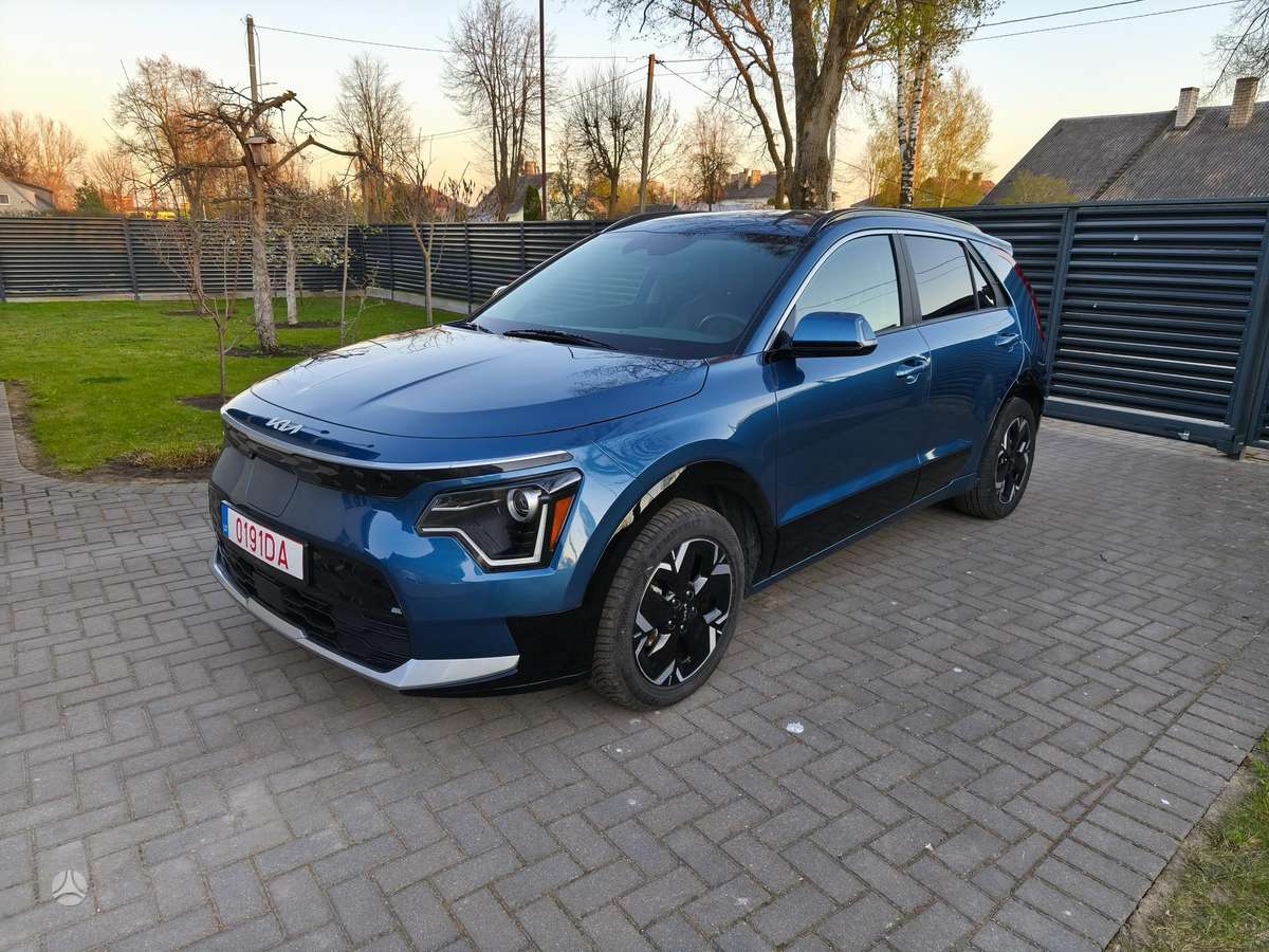 Kia Niro, 64 kWh, hatchback