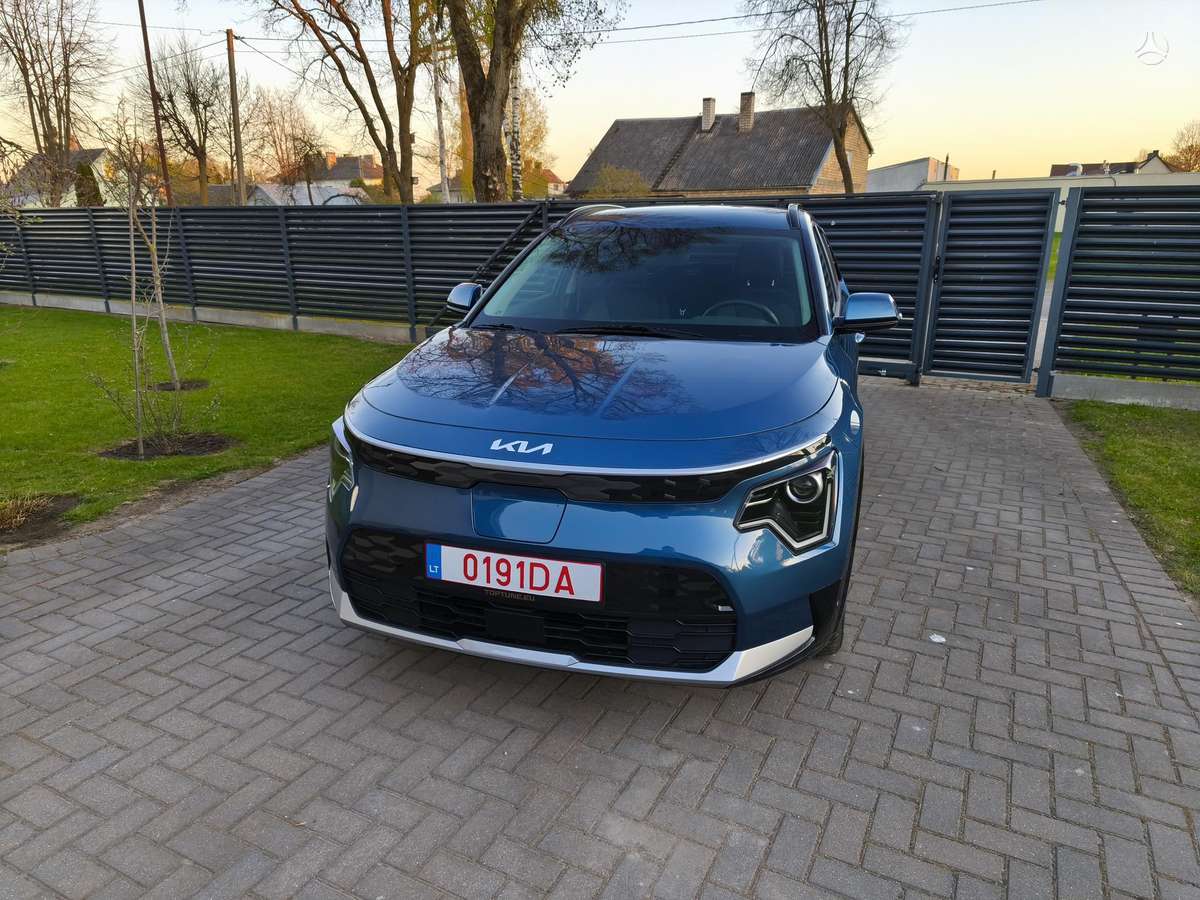 Kia Niro, 64 kWh, hatchback