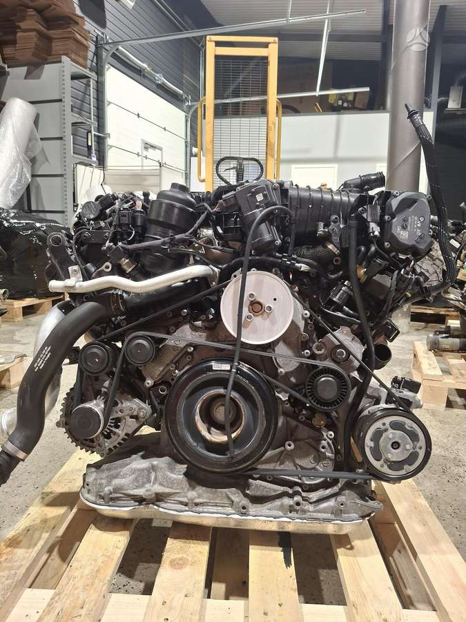 Audi Q7, CZZ, двигатель