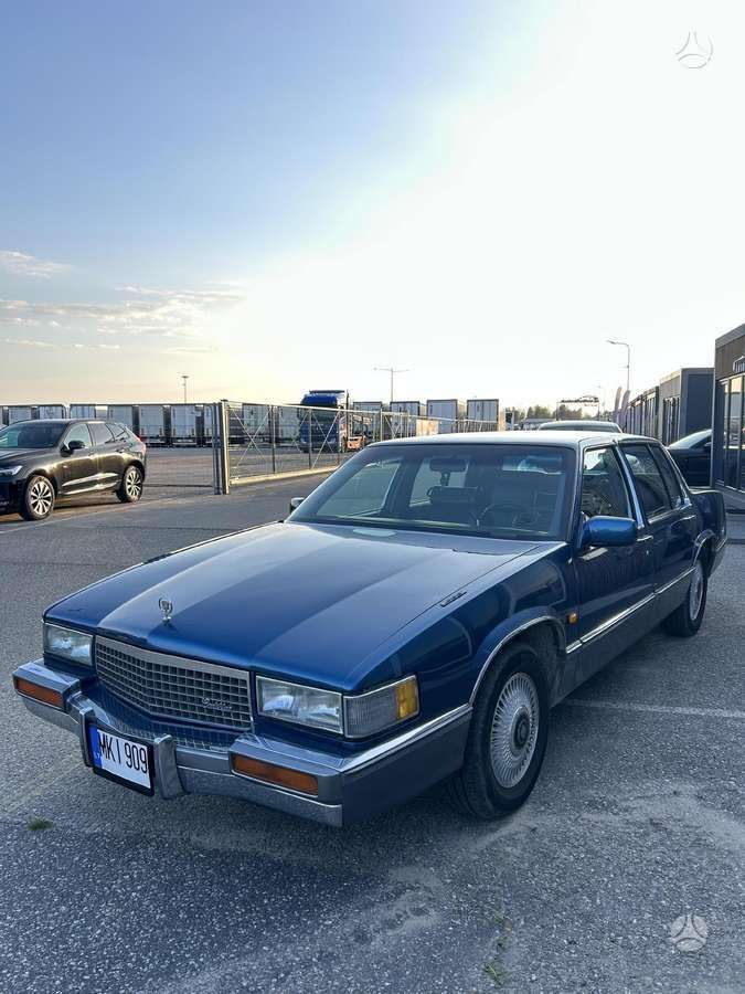 Cadillac DeVille, 4.5 l., Седан