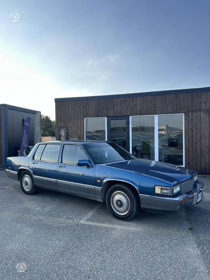 Cadillac DeVille, 4.5 l., Седан