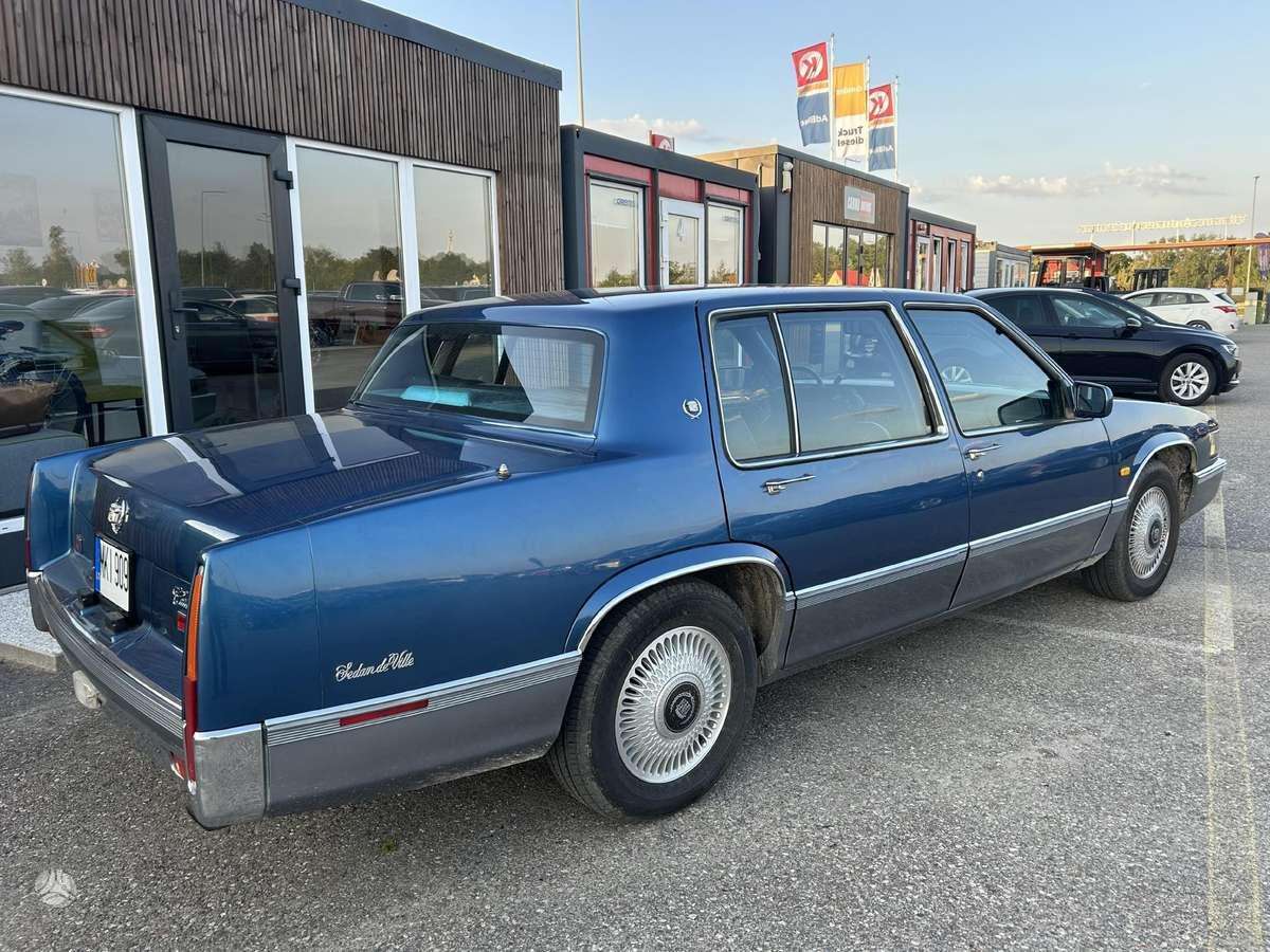 Cadillac DeVille, 4.5 l., Седан