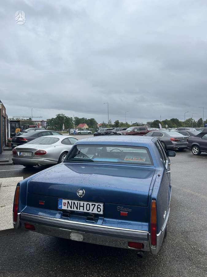 Cadillac DeVille, 4.5 l., sedanas