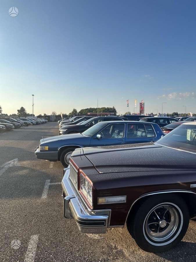 Cadillac DeVille, 4.5 l., Седан