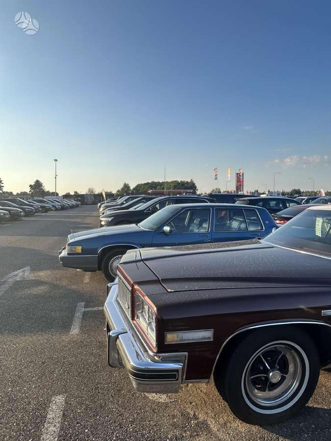 Cadillac DeVille, 4.5 l., sedanas