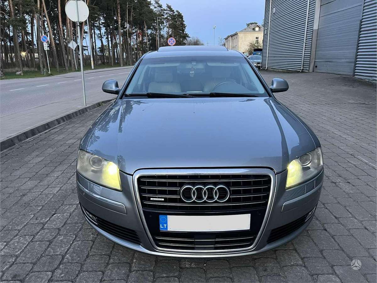 Audi A8, 4.2 l., limousine