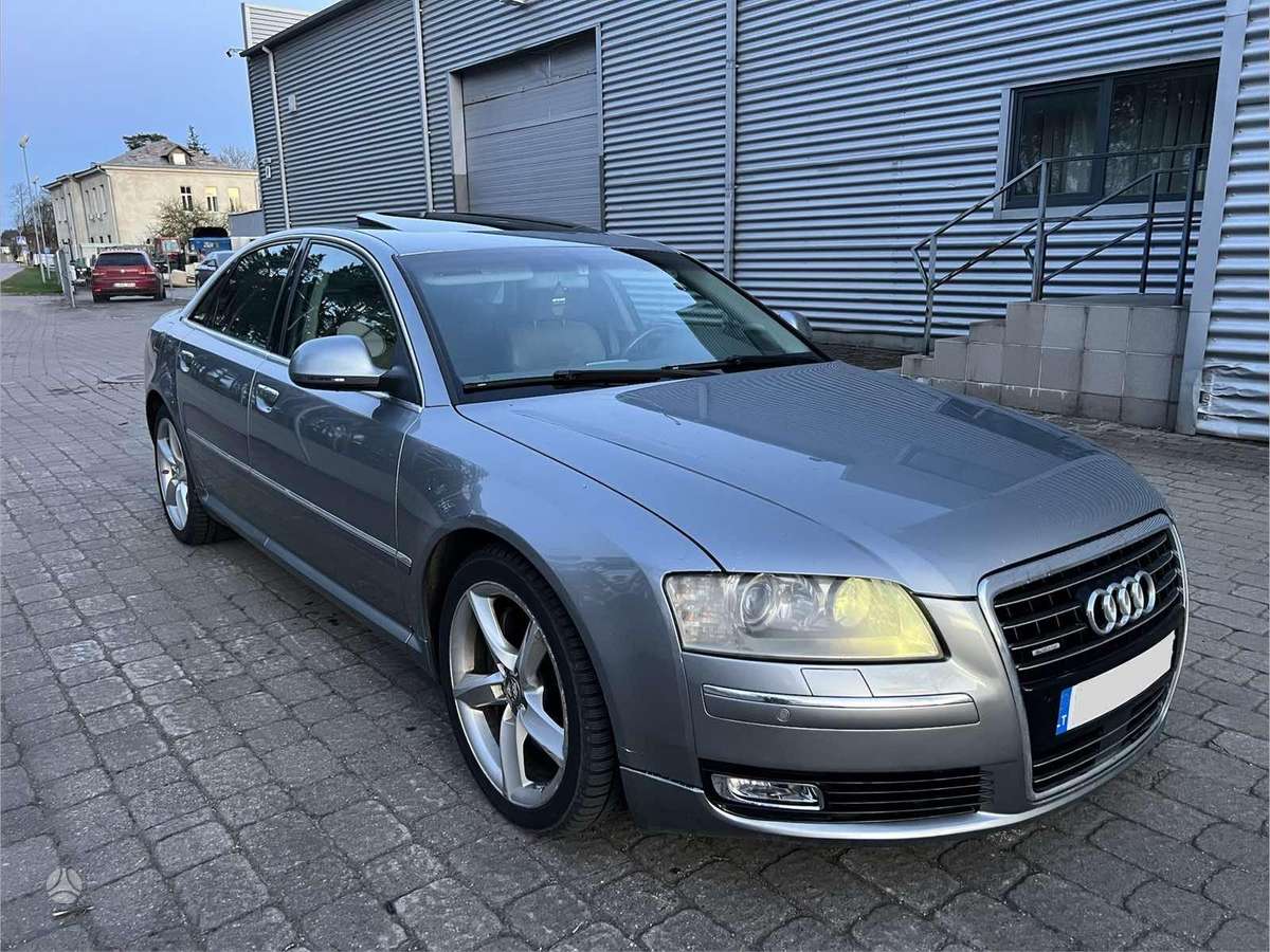 Audi A8, 4.2 l., limousine