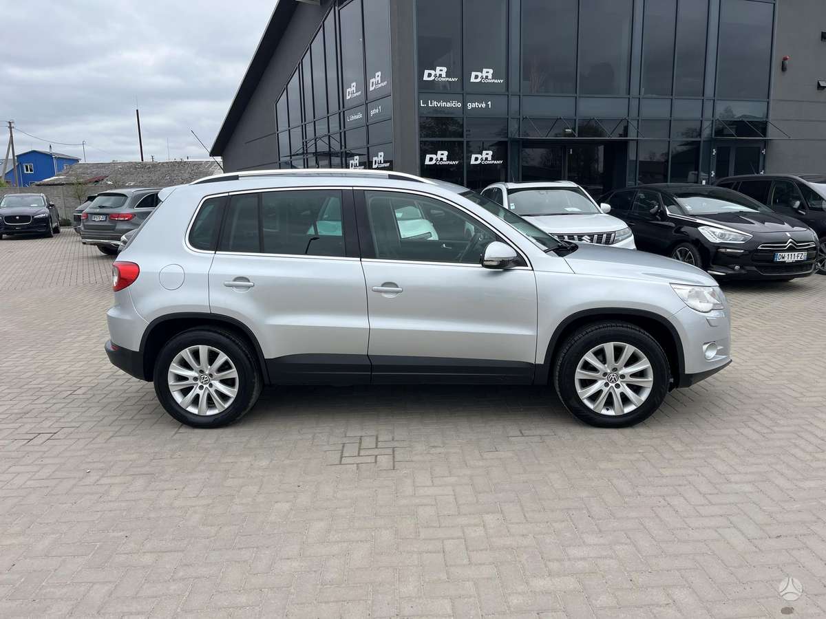 Volkswagen Tiguan - 5