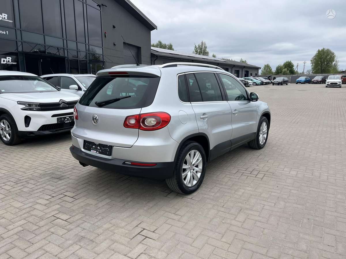 Volkswagen Tiguan - 7