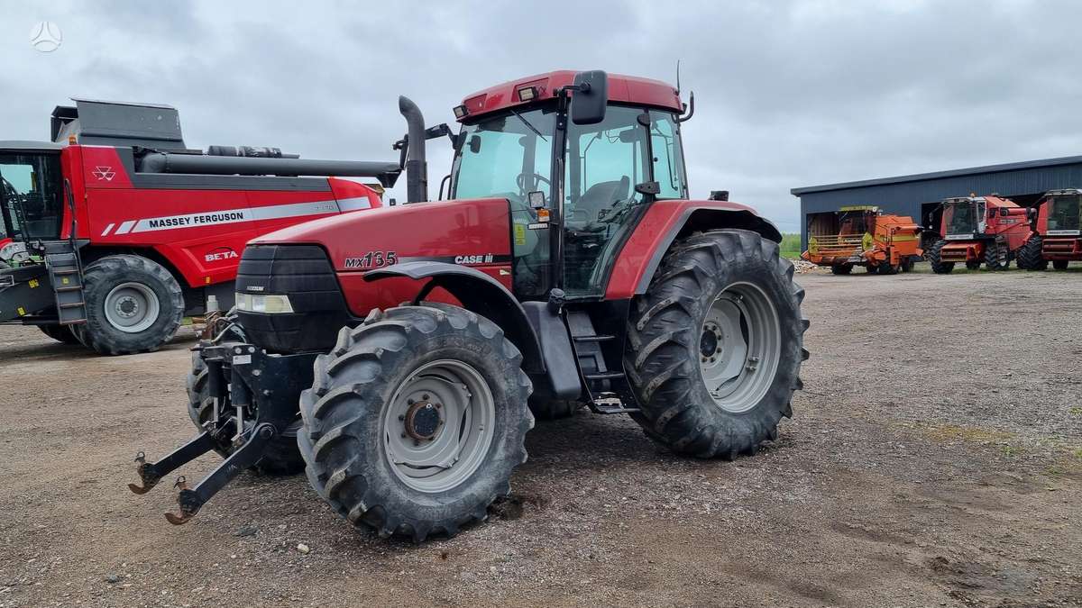 Case-IH MX135, traktoriai