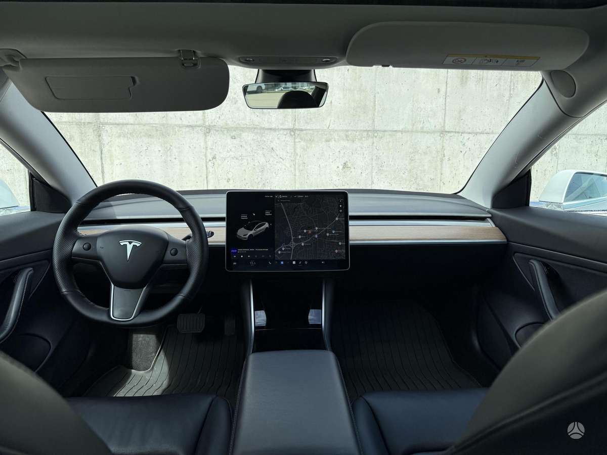 Tesla Model 3, hečbekas