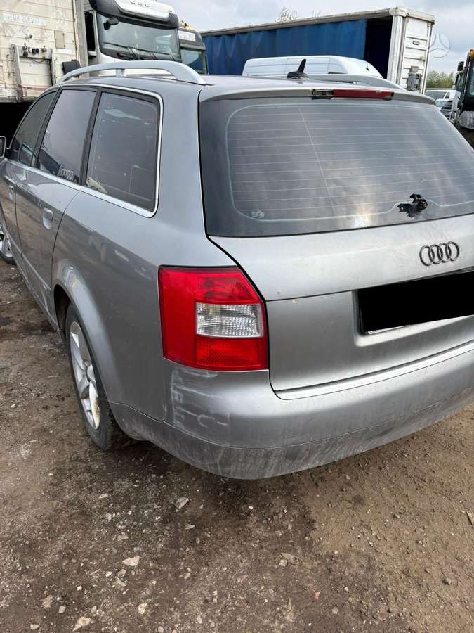 Audi A4 dalimis