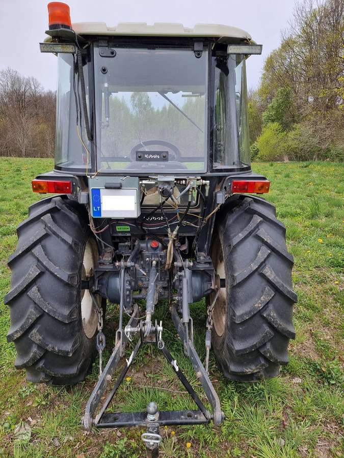 Kubota GL 32, traktoriai