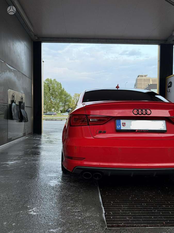 Audi S3, 2.0 l., Седан