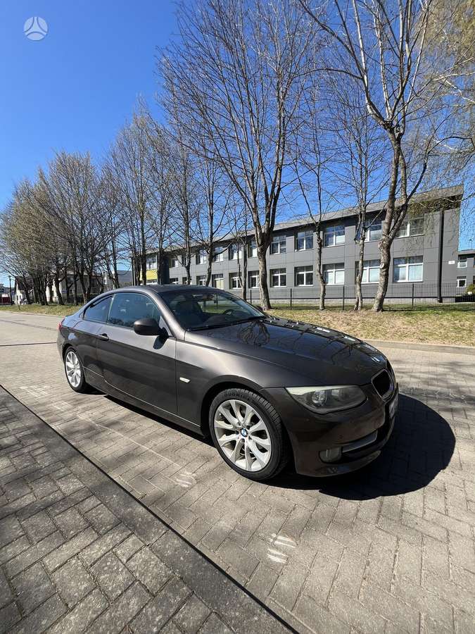BMW 320, 2.0 l., coupe