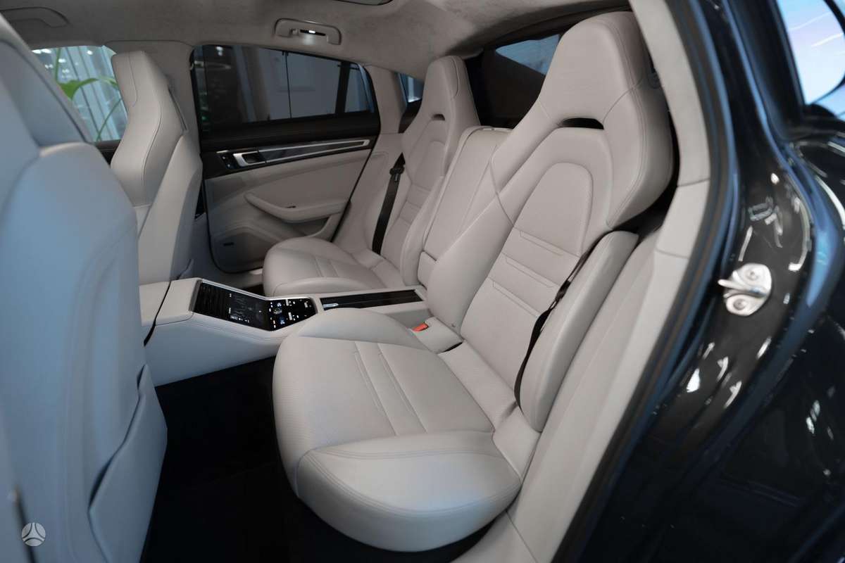 Porsche Panamera, 4.0 l., hatchback