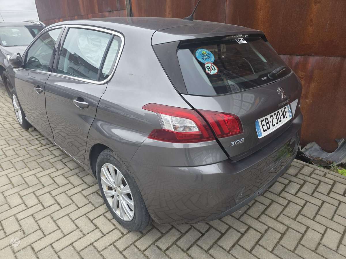 Peugeot 308 - 5