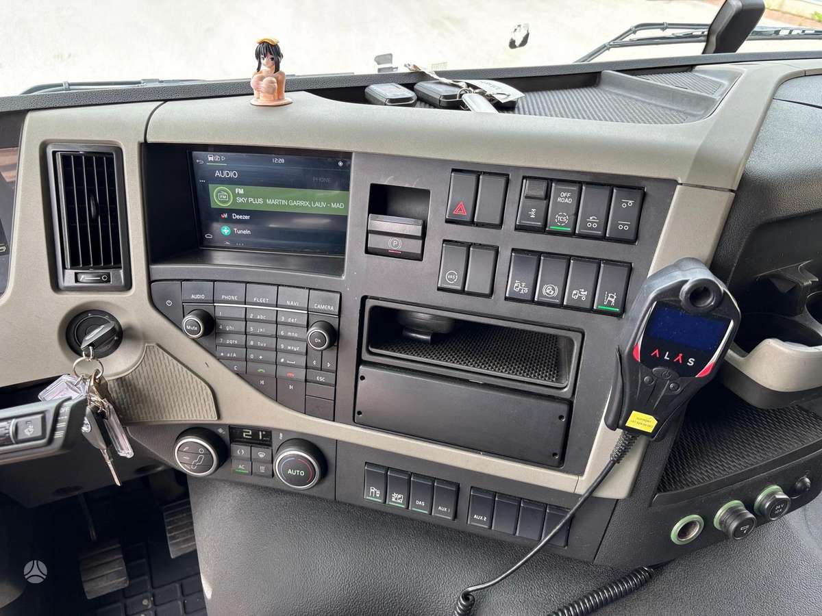 Volvo FM500, refrigerated trucks