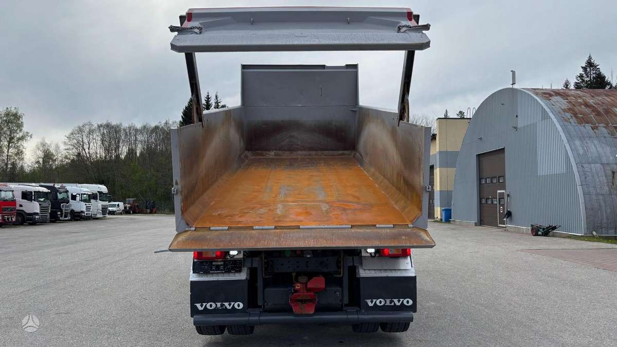 Volvo FH540, самосвалы