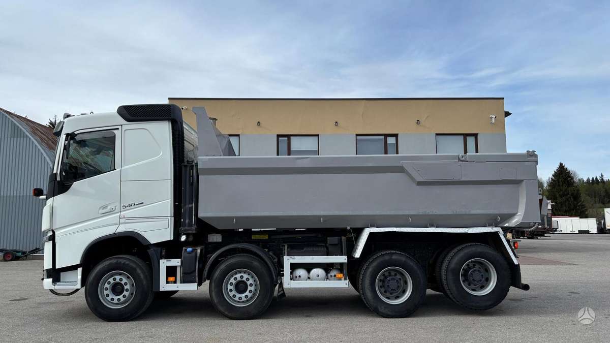 Volvo FH540, самосвалы