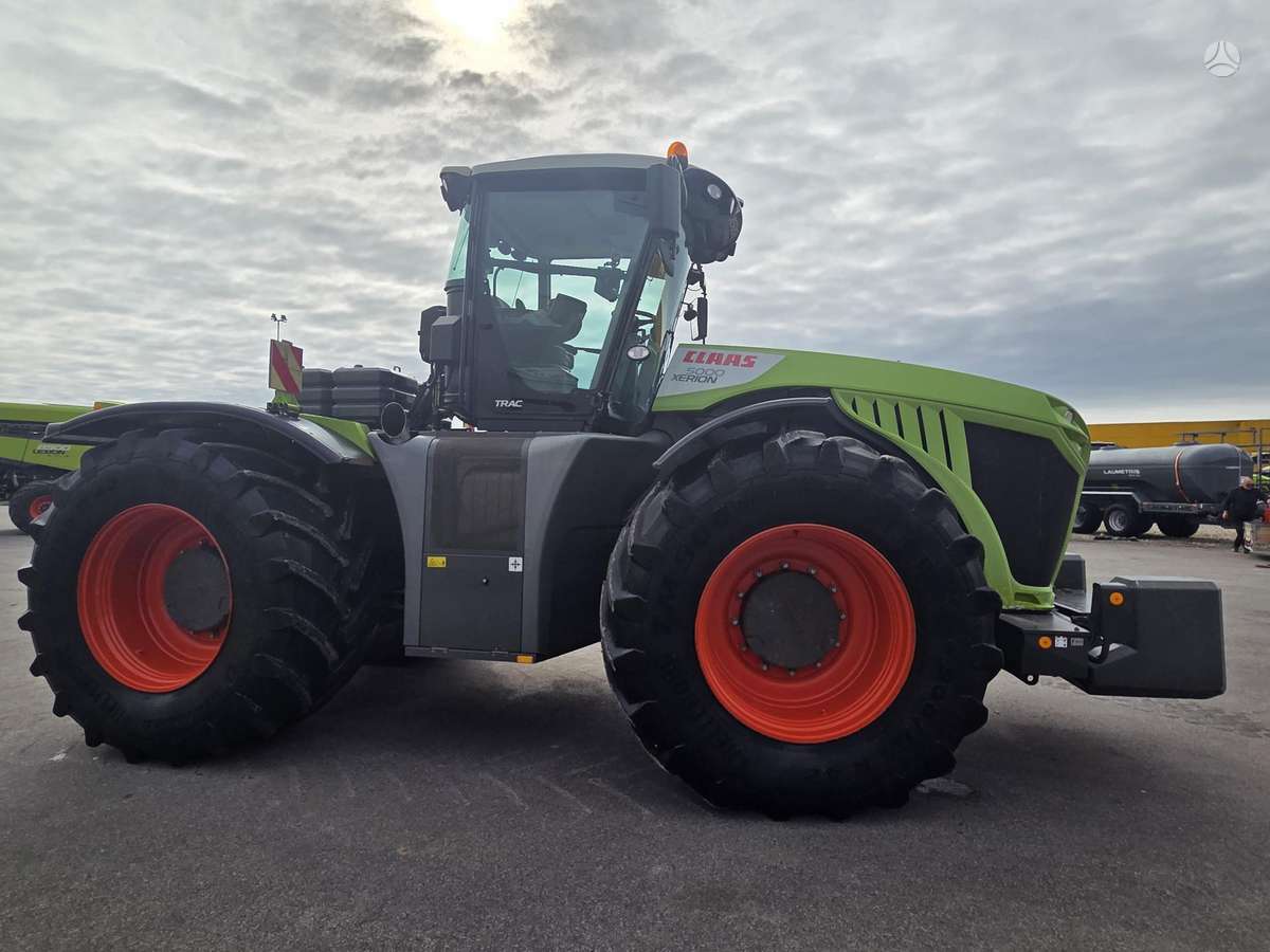 Claas Xerion 5000, tractors