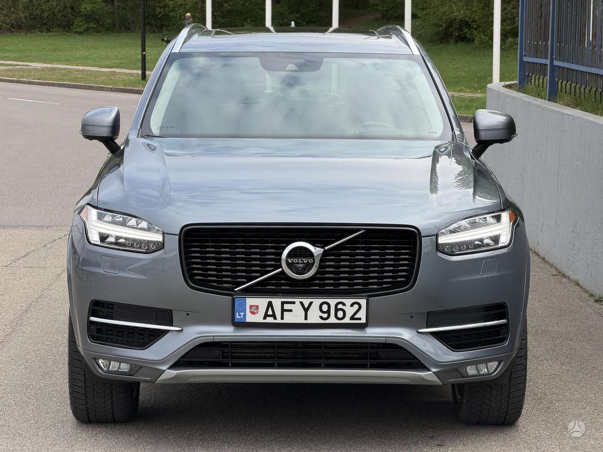 Volvo XC90 - 8