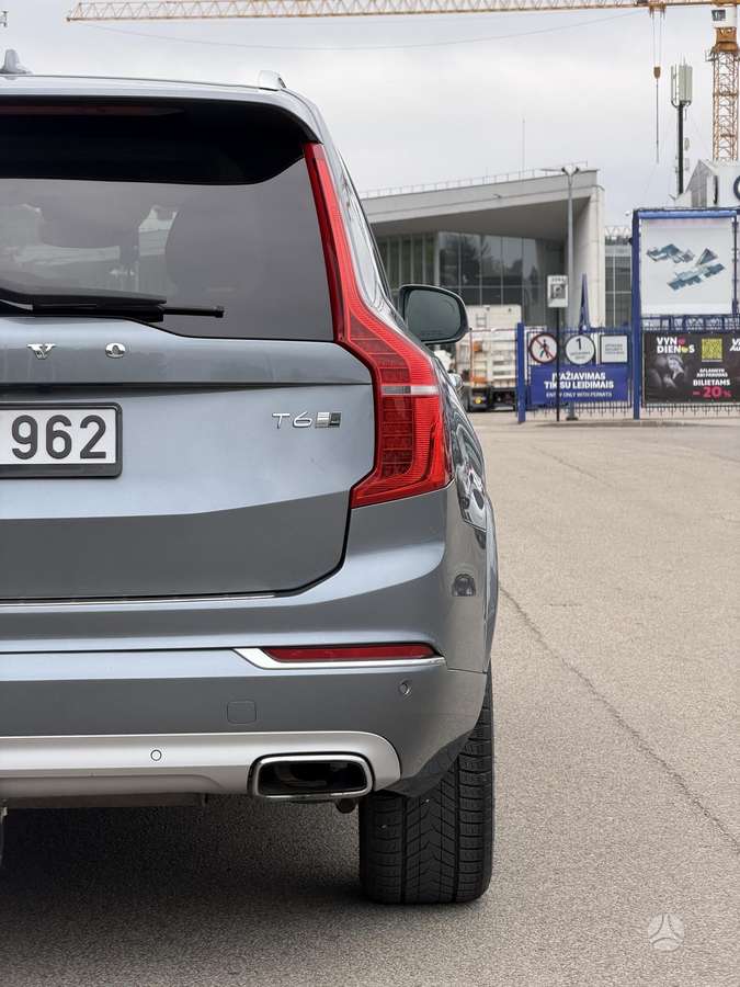 Volvo XC90 - 4