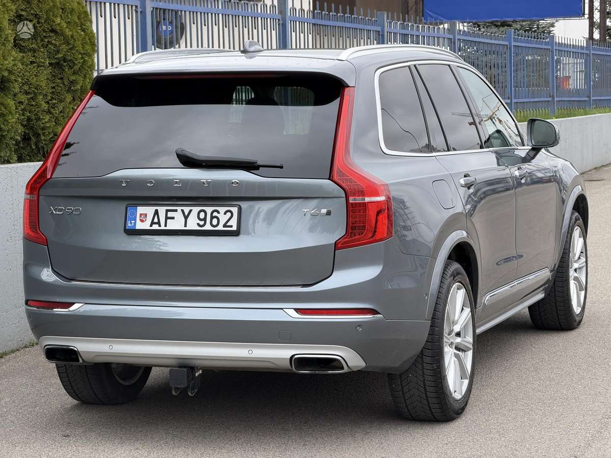 Volvo XC90 - 5