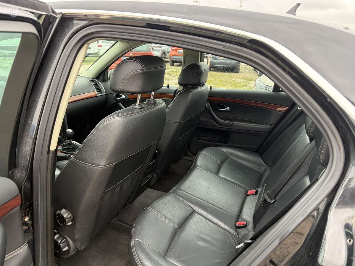 Cadillac BLS, 2.0 l., Седан
